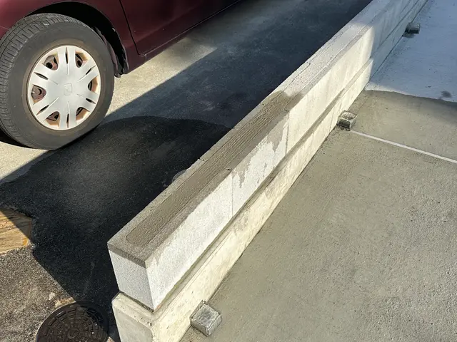 【2月新オープン価格〜4月末まで☆】強度復活☆各所コンクリートの欠損部補修☆サービスの画像