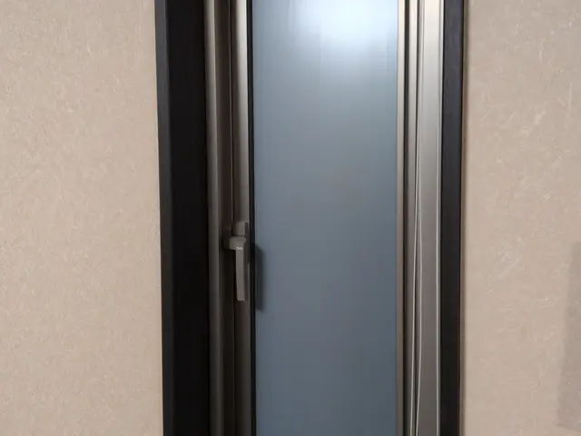 窓枠のシート張り替え。サービスの画像