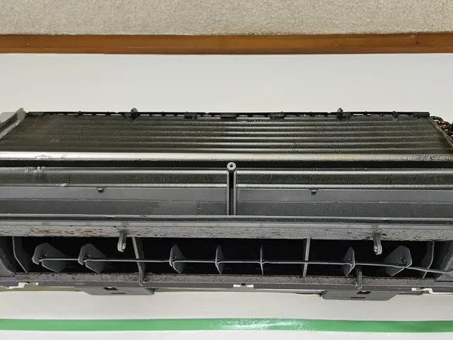 エアコンの専門知識と有資格者が対応　消臭抗菌コート無料。新型エアコン対応サービスの画像