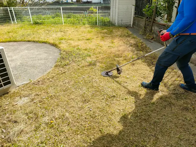 【口コミ賞受賞】 ■天然芝の管理■芝をよみがえらせたい方、一度ご相談ください！サービスの画像