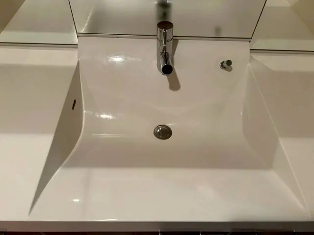 【損害保険加入済み◎】蛇口周りの白い塊、キレイにしたくないですか？サービスの画像