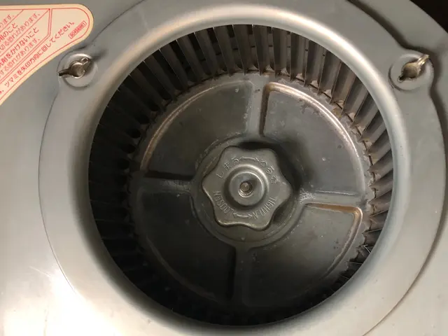 【女性スタッフ同行可能】外注なし・予約から施工まで100%自社対応！サービスの画像