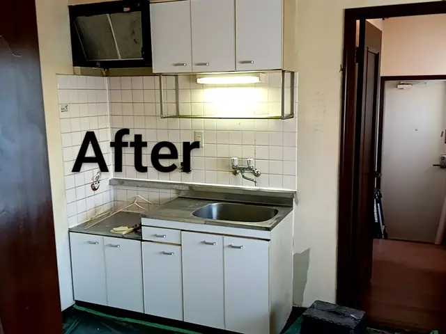 ダイノックシートで！キッチンがらっと模様替え！！サービスの画像