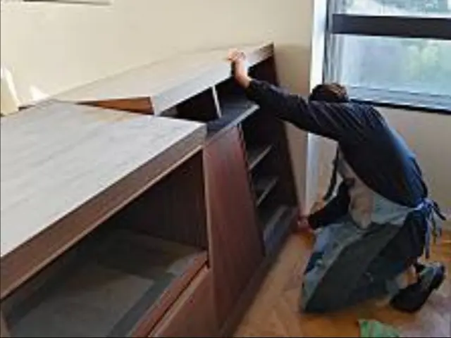 【地震対策】家具固定で耐震サービスの画像