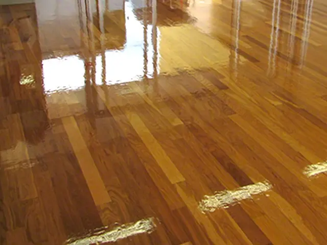 抗菌・抗ウイルス加工ができる品質重視のフロアコーティングサービスの画像