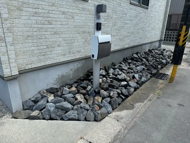 店長の私がすべて対応いたします。砂利敷きで、雑草なしの幸せ快適生活！庭が激変！サービスの画像