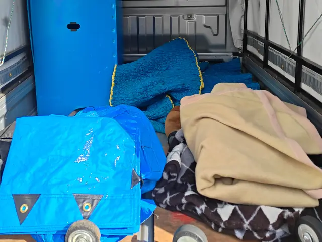 荷台高さ2m！安心の2名！不用品回収OK！サービスの画像