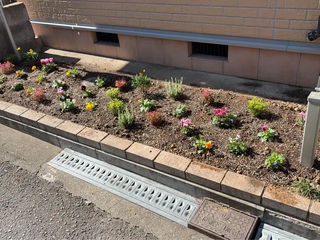 【2級造園施工管理技士】業歴7年◎自社スタッフが迅速丁寧に仕上げます。サービスの画像