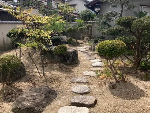 【女性スタッフも可】よく怖いと言われますが笑顔で明るくお伺いします！サービスの画像