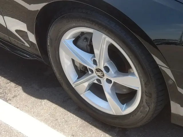 輝く愛車を500台以上の実績で！ プロの技が自宅で体験できるサービスの画像