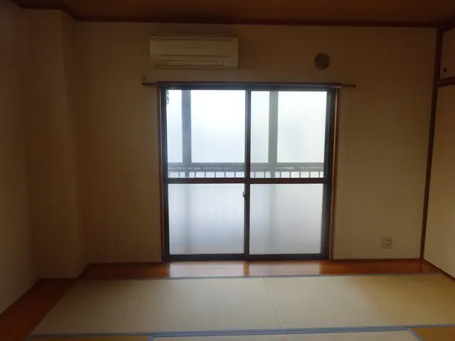 【業歴30年の経験と実績】丁寧きれいに仕上げます！　襖・障子などもOk！サービスの画像