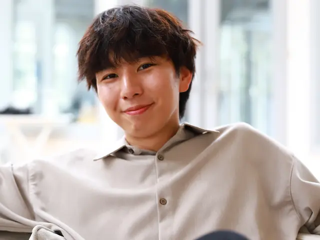 プロフィール写真、SNS投稿用写真、HP用LP用写真撮影を承ります。