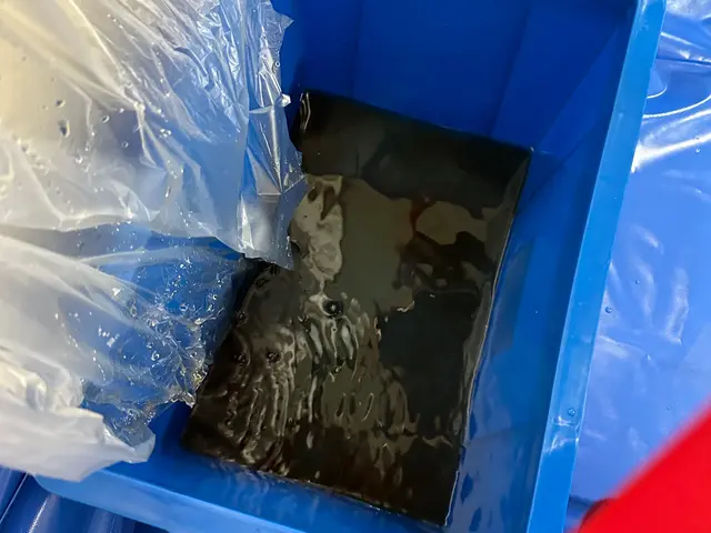 高圧洗浄で内部までスッキリ！女性スタッフがお伺いします。いつでもご連絡ください。サービスの画像