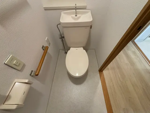 トイレ清掃  丁寧なクリーニングで満足頂けるように頑張ります！サービスの画像