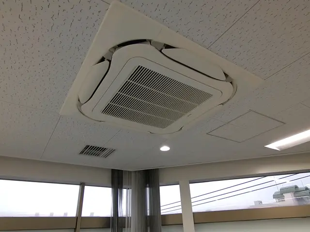 業務用エアコンは当社にサービスの画像