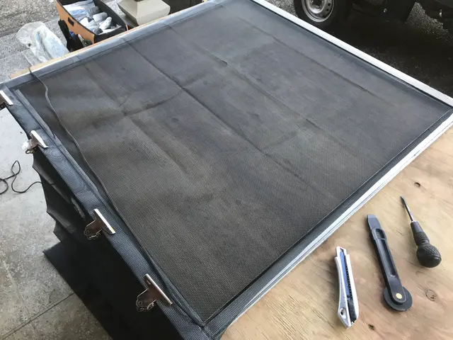 網戸張りに加えて、網戸サッシの制作も取り扱っています。サービスの画像