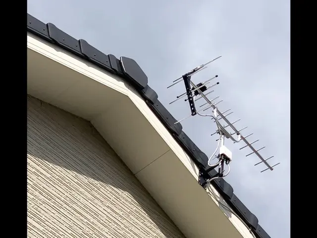 【北陸、近畿（一部ｴﾘｱ）】不要なアンテナ撤去いたします。迅速、丁寧、最安値サービスの画像