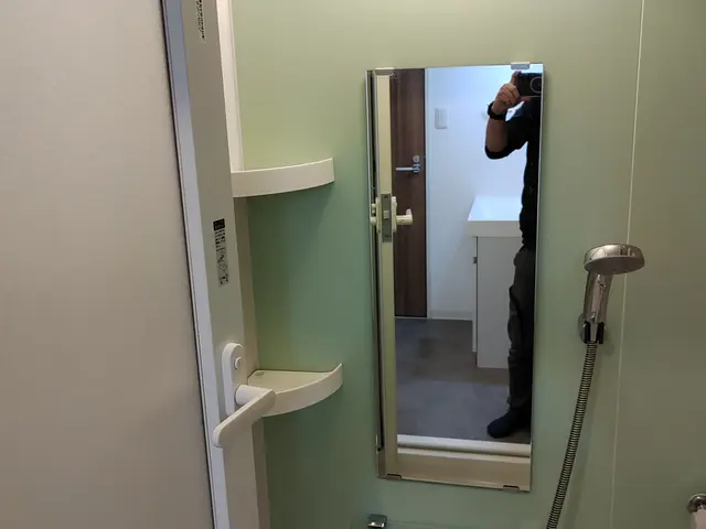 ◎大手業務経験豊富・鏡の水垢落としも標準で作業致します◎営業時間外も対応可サービスの画像