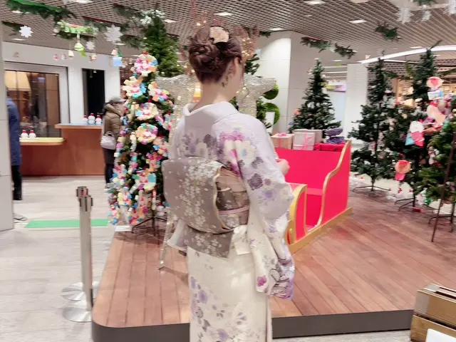 着付け歴25年。ヘアアレンジ込みの金額です。着付けのみの方、七五三の方、割引ありサービスの画像