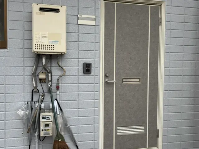 玄関の扉が低価格で綺麗になります！サービスの画像