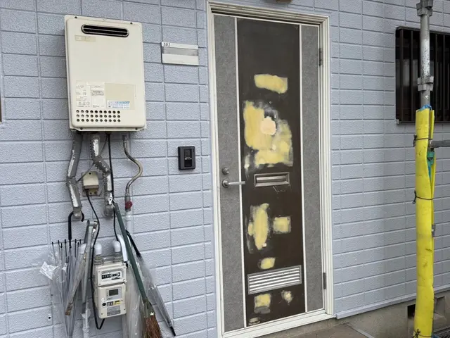 玄関の扉が低価格で綺麗になります！サービスの画像