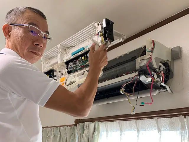 ★2台なら16000円、リビングと寝室合わせて！今時期がベストなタイミングです。サービスの画像