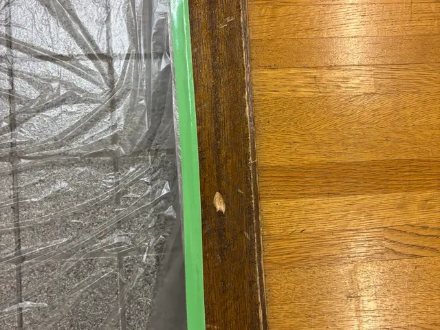 フローリングキズ、欠け、剥がれ、凹み補修サービスの画像