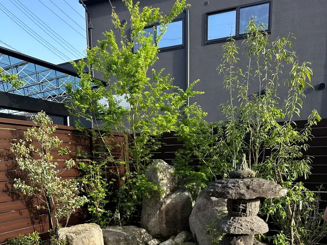 ☆日曜日限定価格☆祖父の技を受け継ぐ、お客様に寄り添った庭木のプロフェッショナルサービスの画像