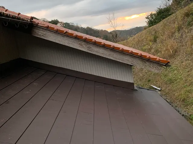 【葺き替え工事ならハウスキーパーへお任せください！】プロの技術による屋根工事！！サービスの画像