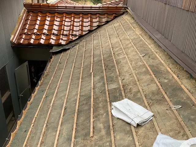 【葺き替え工事ならハウスキーパーへお任せください！】プロの技術による屋根工事！！サービスの画像