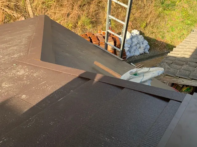 【葺き替え工事ならハウスキーパーへお任せください！】プロの技術による屋根工事！！サービスの画像