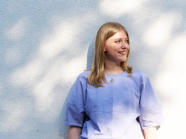 自然な魅力を引き出すプロフィール写真撮影/全データ付・安心の元写真館スタッフ