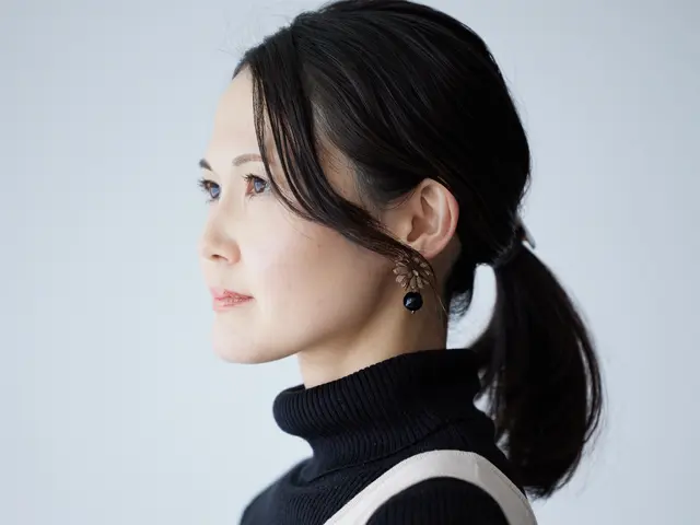 自然な魅力を引き出すプロフィール写真撮影/全データ付・安心の元写真館スタッフ