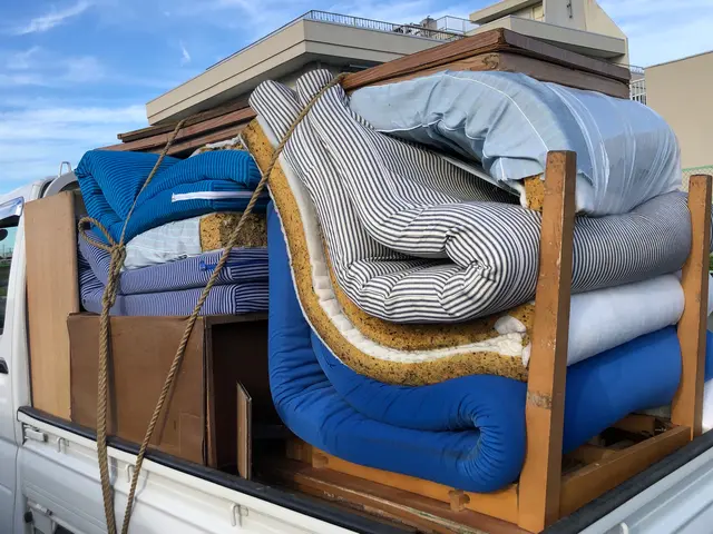 女性スタッフ同行の安心の２名体制。損害保険加入済。サービスの画像