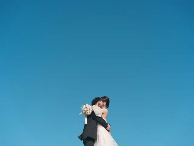 ポーズが苦手でも安心｜ありのままの二人を写す自然体ウェディング撮影