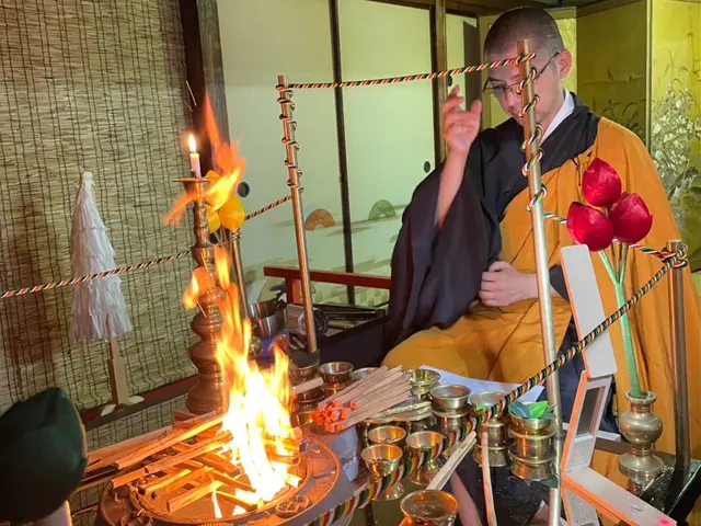 【寄り添う医師＆僧侶】どの宗派の方にもご安心いただけるよう、法要いたします。サービスの画像