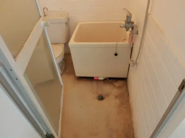 浴室のみ   洗面所 トイレの追加も格安にて対応いたしますサービスの画像