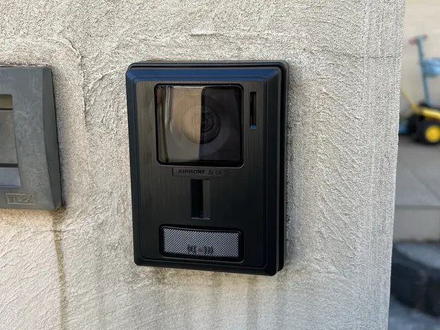 お困り事をスピード解決♪　インターホン交換！サービスの画像