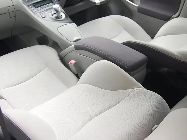 トラック！外車施工可能！車業界30年以上！安心の出張施工で愛車を輝かせますサービスの画像