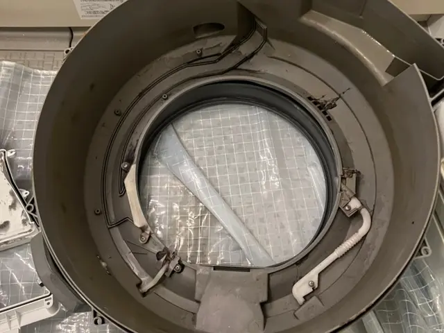 ドラム式分解洗浄！夫婦で安心訪問♪現金払い￥1,000お値引き♪損害保険加入済サービスの画像