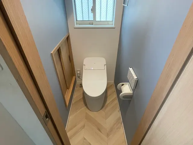 トイレ交換、CF、壁紙、和式から洋式工事など、工事費、処分費込み！サービスの画像