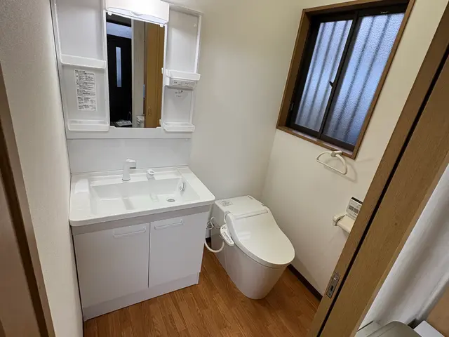 トイレ交換、CF、壁紙、和式から洋式工事など、工事費、処分費込み！サービスの画像