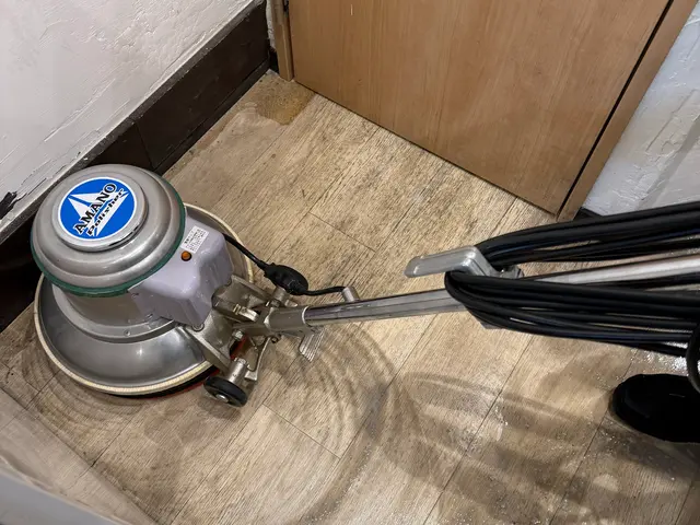 専用ポリッシャー有！　店舗もオフィスも対応します！　※宮城県限定サービスの画像