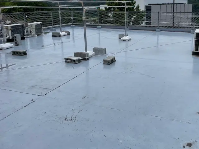 ベランダや屋上の防水工事！まずはお問い合わせを！現地調査、状態診断無料！サービスの画像