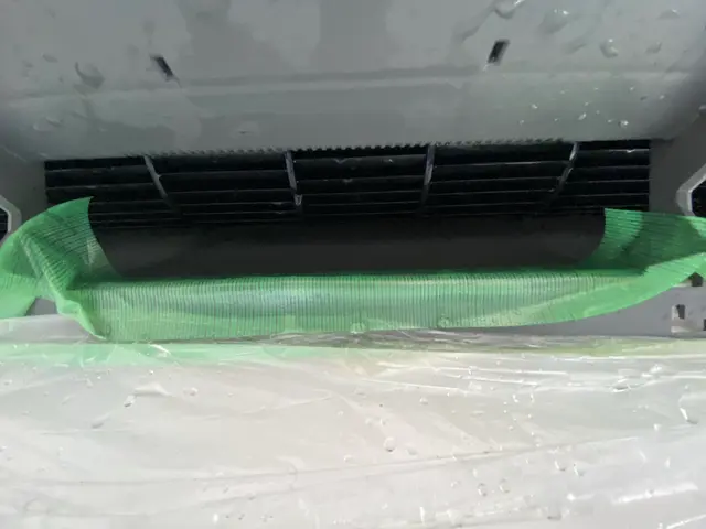 エアコン工事業者　エアコン専門スタッフが丁寧に！損害保険加入で安心サービスの画像