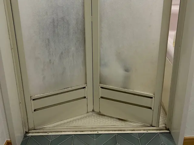 クリーニング歴１8年以上の『仲良し親子』のプロがお伺いいたしますサービスの画像