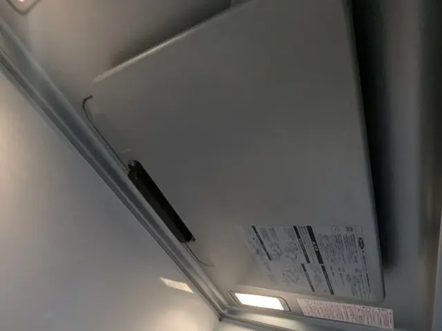 レンジフードのギトギト油汚れ、弊社にお任せくださいませ!ピカピカに仕上げます。サービスの画像