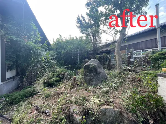 豊富な技術と若い力で綺麗に草刈り行います。サービスの画像