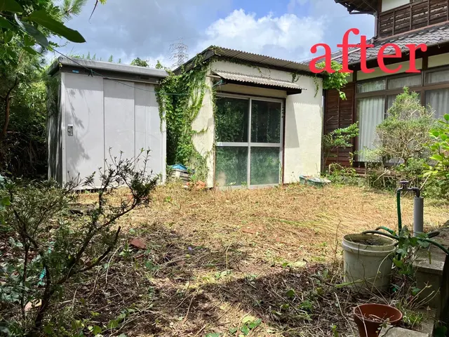 豊富な技術と若い力で綺麗に草刈り行います。サービスの画像