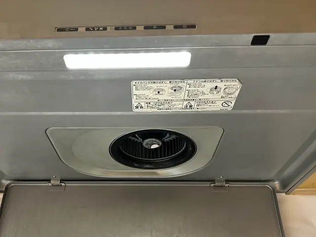 ひつこい油汚れも綺麗に落とします！匂いの元も綺麗に除去！サービスの画像